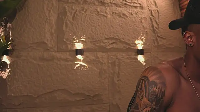 Snapshot of Logan_Varela chatting on March 5, 2:14 am Logan Varela online show from March 5, 2:14 am