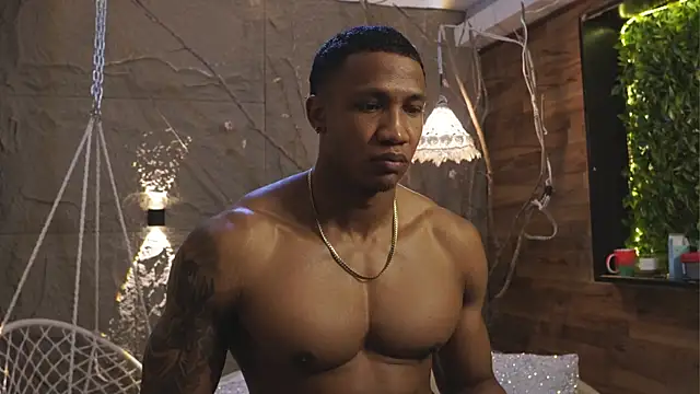 Snapshot of Logan_Varela chatting on September 17, 1:13 pm Logan Varela online show from September 17, 1:13 pm