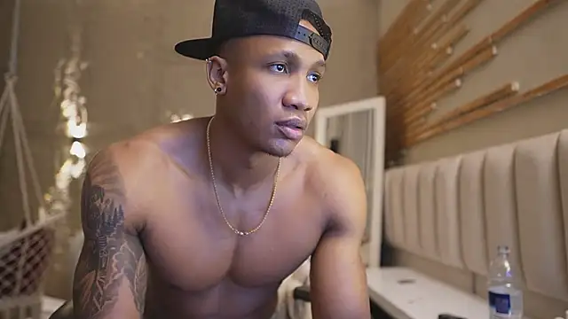 Logan Varela online show from March 17, 1:36 pm