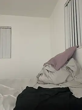 brookehoneynina online show from February 16, 12:19 am