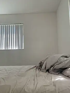 brookehoneynina online show from February 28, 7:25 pm