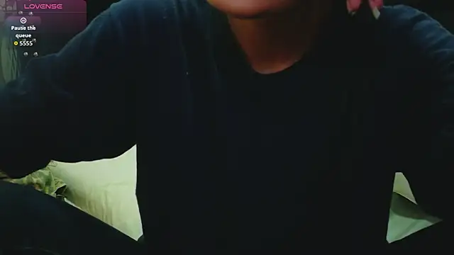 yourcuteneighbourr online show from July 18, 3:00 am