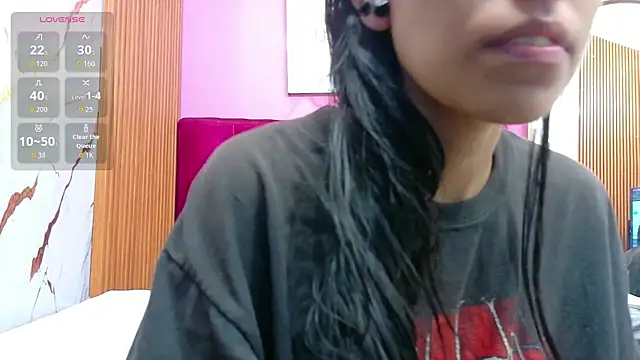 yourcuteneighbourr online show from July 31, 3:06 am