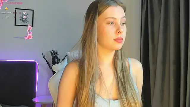 elliediaz online show from December 19, 7:21 pm