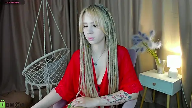 Snapshot of Valerie_Woods chatting on June 17, 12:13 am Valerie Woods online show from June 17, 12:13 am