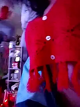 gurlnips online show from October 20, 7:25 pm