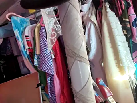 gurlnips online show from November 19, 10:10 pm