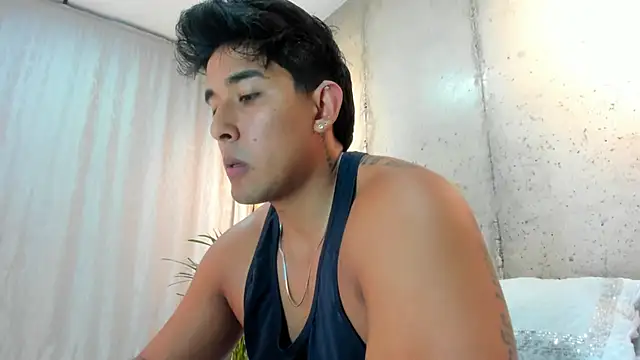 Snapshot of Alan_greek_1 chatting on February 4, 10:10 am Alan greek 1 online show from February 4, 10:10 am