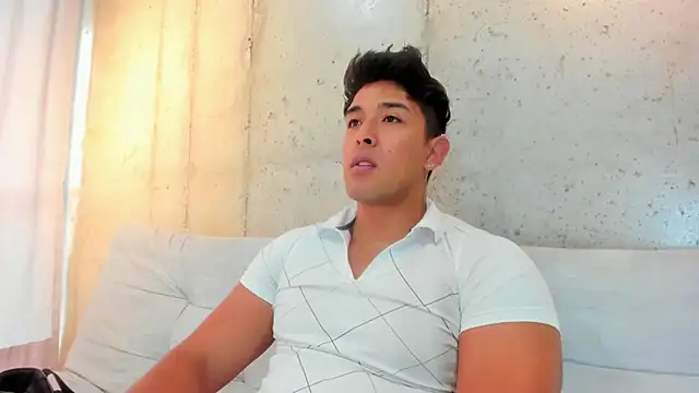 Snapshot of Alan_greek_1 chatting on March 3, 12:16 pm Alan greek 1 online show from March 3, 12:16 pm