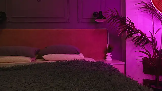 Liv Fay online show from November 6, 1:56 pm