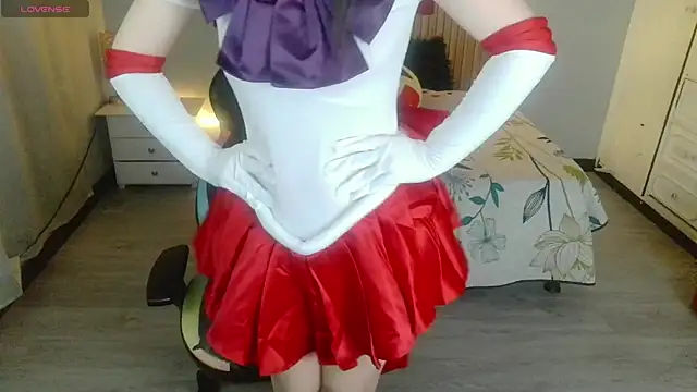 Snapshot of sailor_moon07 chatting on July 5, 5:03 am sailor moon07 online show from July 5, 5:03 am