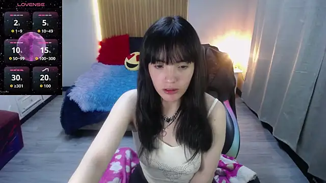 Snapshot of sailor_moon07 chatting on August 4, 4:59 am sailor moon07 online show from August 4, 4:59 am