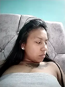 Tiphanydirty3 online show from February 18, 3:31 am