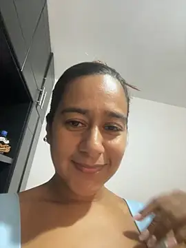 Snapshot of _carito_ chatting on November 26, 6:31 pm carito online show from November 26, 6:31 pm