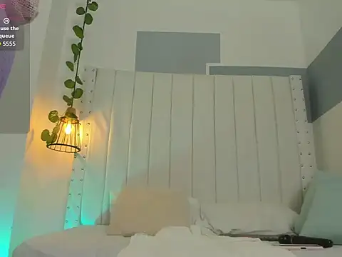 hannah gray online show from November 4, 11:09 am