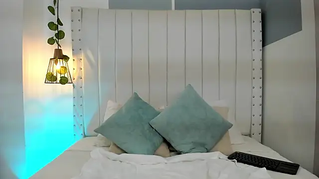 hannah gray online show from March 14, 11:15 am