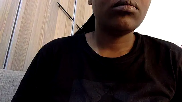 creamyjuices01 online show from July 19, 1:42 am