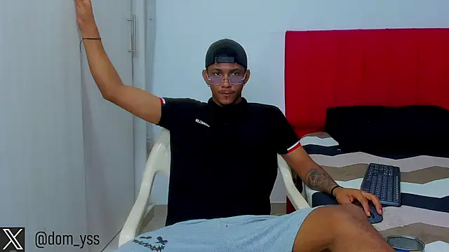 dominic smith  online show from February 26, 2:04 am