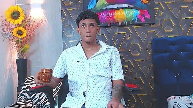 dominic smith  online show from October 8, 9:45 pm