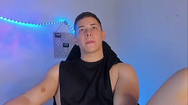 Alan hadid1 online show from March 13, 11:38 pm