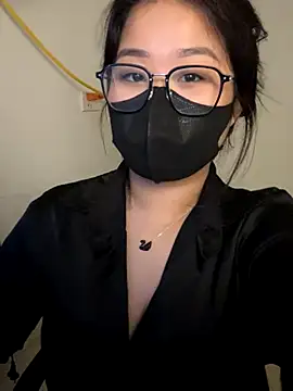 Jenni nana online show from December 5, 5:06 pm