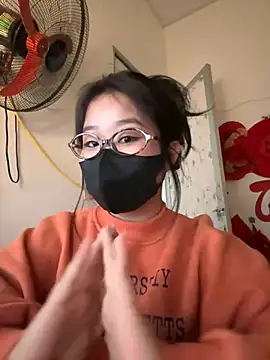 Jenni nana online show from January 1, 9:17 am