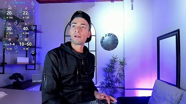 DrakeNeumann online show from November 18, 4:06 am