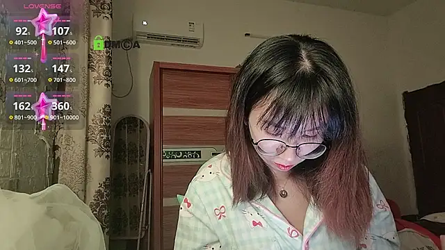 Lili 666 online show from November 11, 4:29 pm