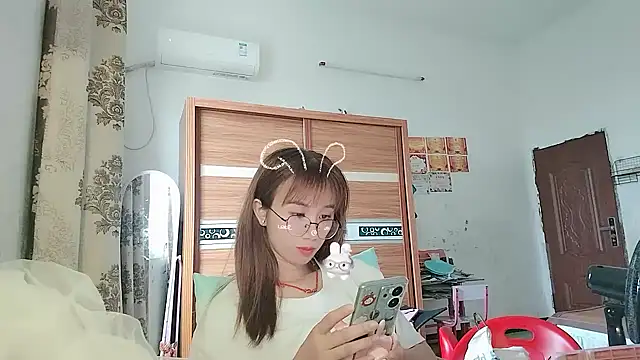Lili 666 online show from June 28, 7:03 am