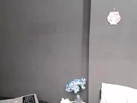 CREAMYCUPCAKExxx online show from November 4, 1:32 pm