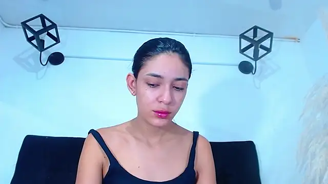 Snapshot of srta_luciana chatting on June 13, 12:14 pm srta luciana online show from June 13, 12:14 pm
