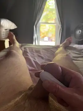 Snapshot of Tyler98425 chatting on October 27, 4:11 pm Tyler98425 online show from October 27, 4:11 pm