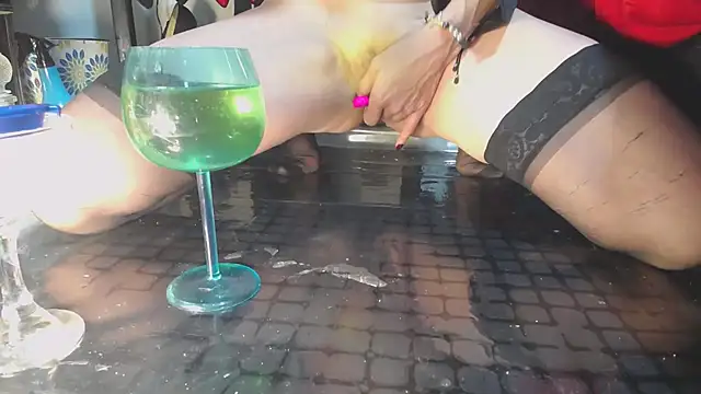 marilyn jon3s online show from February 22, 9:24 pm