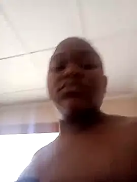 Snapshot of Sexymamibo chatting on March 8, 11:27 am Sexymamibo online show from March 8, 11:27 am