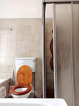 Snapshot of Sexymamibo chatting on March 16, 12:33 pm Sexymamibo online show from March 16, 12:33 pm