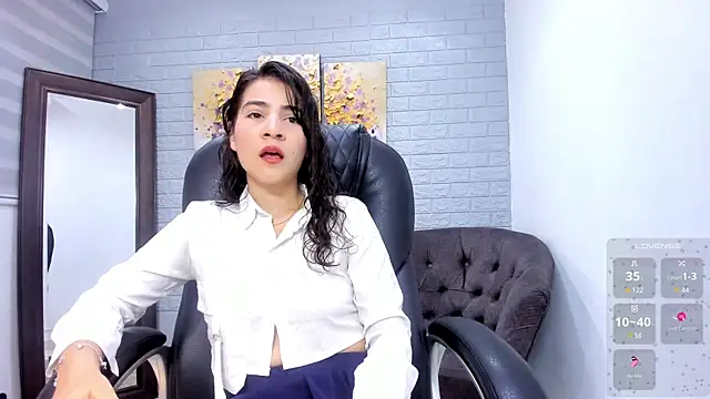 Miranda doll  online show from May 1, 12:10 pm
