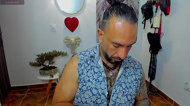 mr maik online show from February 21, 11:22 am