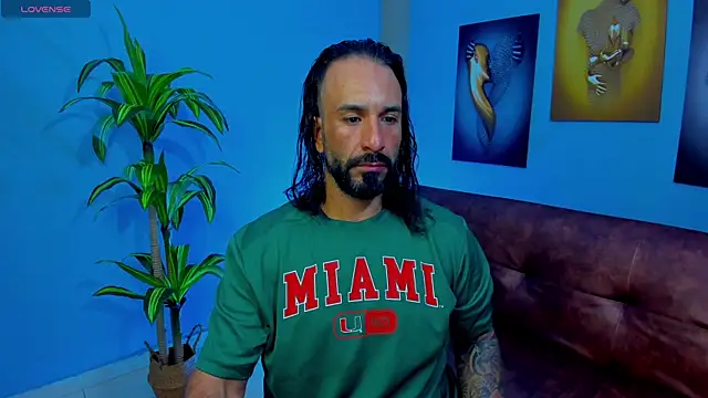 mr maik online show from November 11, 9:04 pm