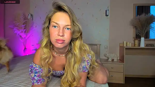 Snapshot of Jeanne_Williams chatting on February 10, 3:24 am Jeanne Williams online show from February 10, 3:24 am