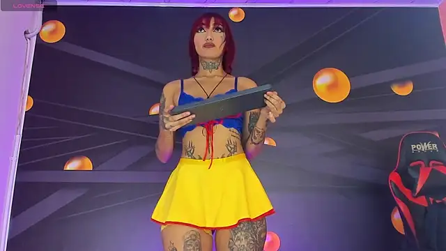 Snapshot of filletatouee chatting on February 12, 11:09 pm filletatouee online show from February 12, 11:09 pm