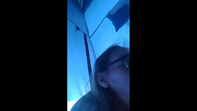 ILUV2TUCHMYKITTY online show from December 20, 5:42 pm