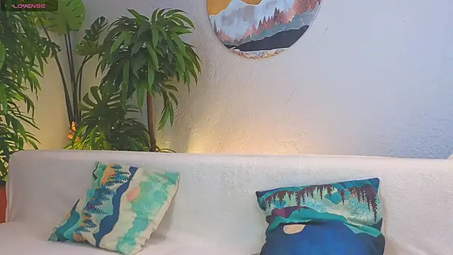 JessRosen online show from December 15, 3:33 am