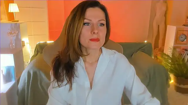 April o Nill online show from March 4, 1:06 pm