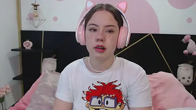 Snapshot of DanniAbbey chatting on February 22, 2:30 pm DanniAbbey online show from February 22, 2:30 pm