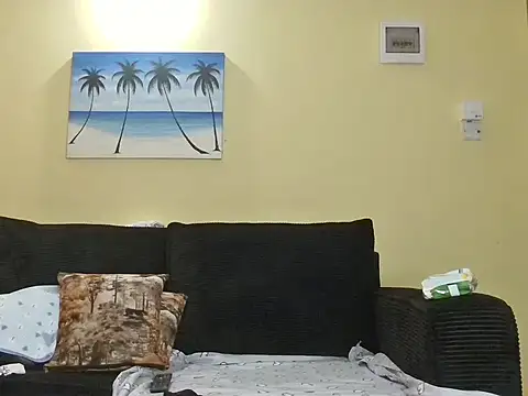 Snapshot of assnatioooo chatting on December 4, 8:06 pm assnatioooo online show from December 4, 8:06 pm