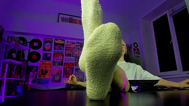 LylithSkye online show from January 29, 2:21 pm