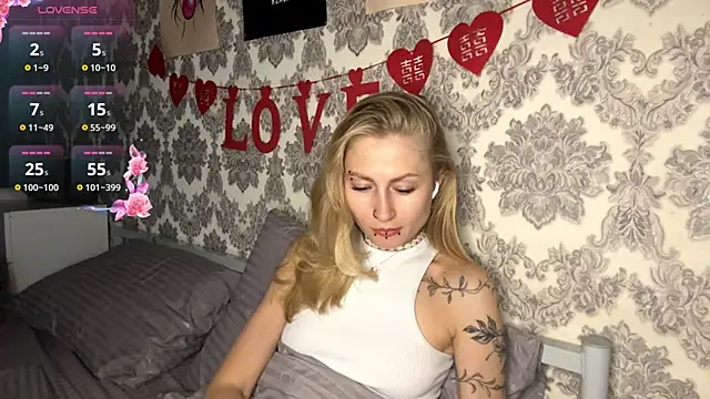 MarthaGees online show from September 16, 4:35 am