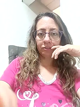 Snapshot of miss_hanna07 chatting on February 25, 10:29 pm miss hanna07 online show from February 25, 10:29 pm