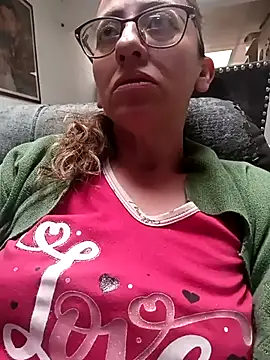 Snapshot of miss_hanna07 chatting on February 27, 10:09 pm miss hanna07 online show from February 27, 10:09 pm