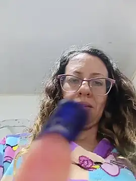 Snapshot of miss_hanna07 chatting on October 22, 3:29 am miss hanna07 online show from October 22, 3:29 am